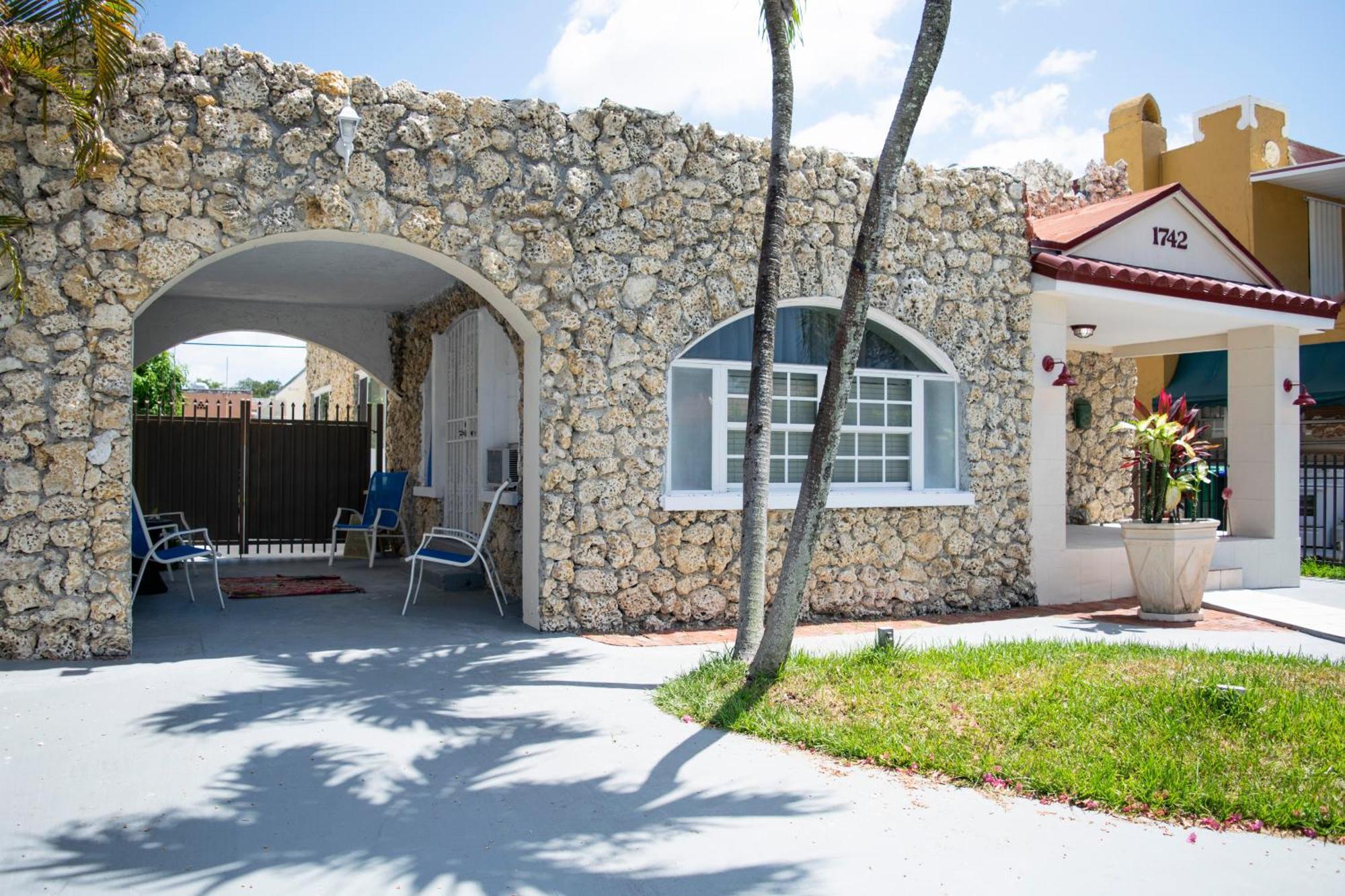Relax And Unwind In Little Havana Miami Exterior photo